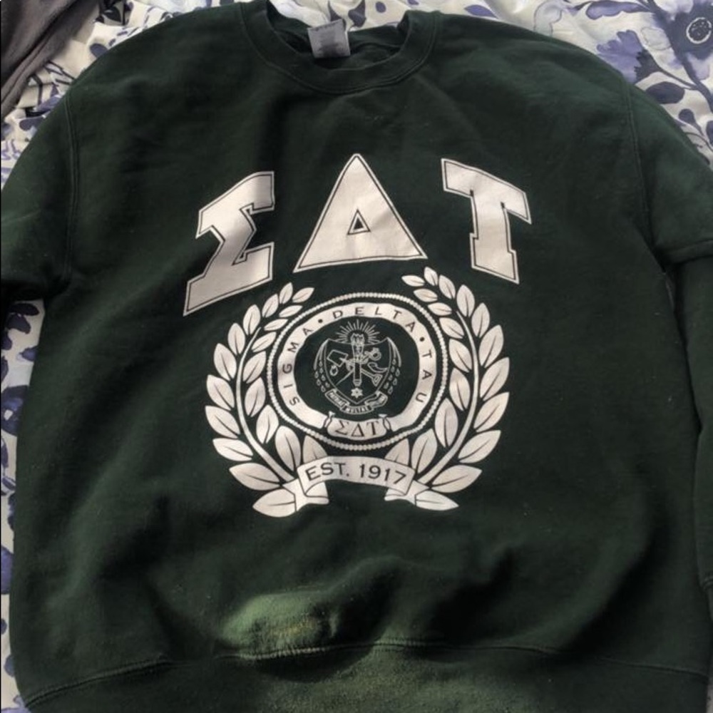 Sigma Delta Tau Greek Letter Crew, Hunter Green